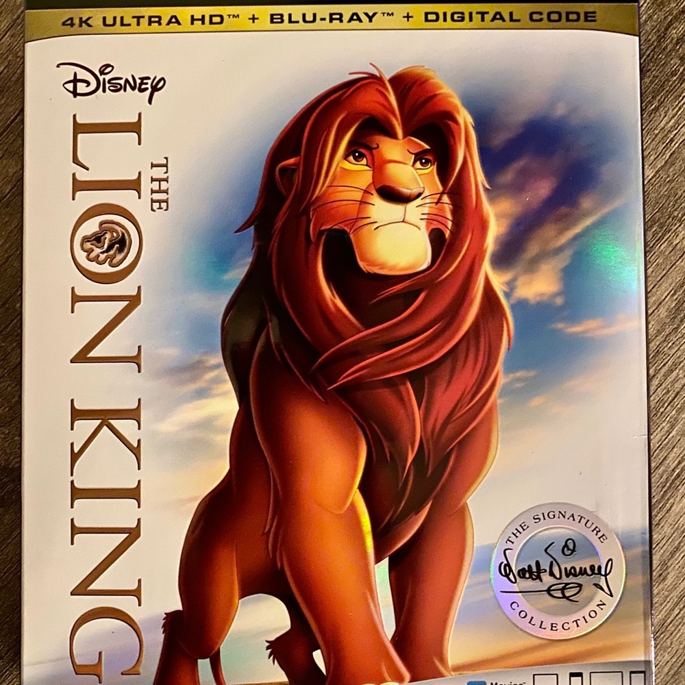 NWT  The Lion King 4KUHD /Blu-Ray/ Digital Code